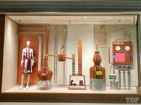 hermes visual merchandising.